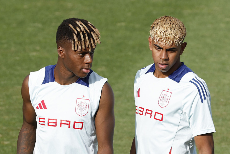 博尼：米兰德比氛围堪比皇马对阵巴萨；我要提升背身持球能力（博尼：米兰德比氛围媲美皇马巴萨国家德比；我需加强背身拿球能力）