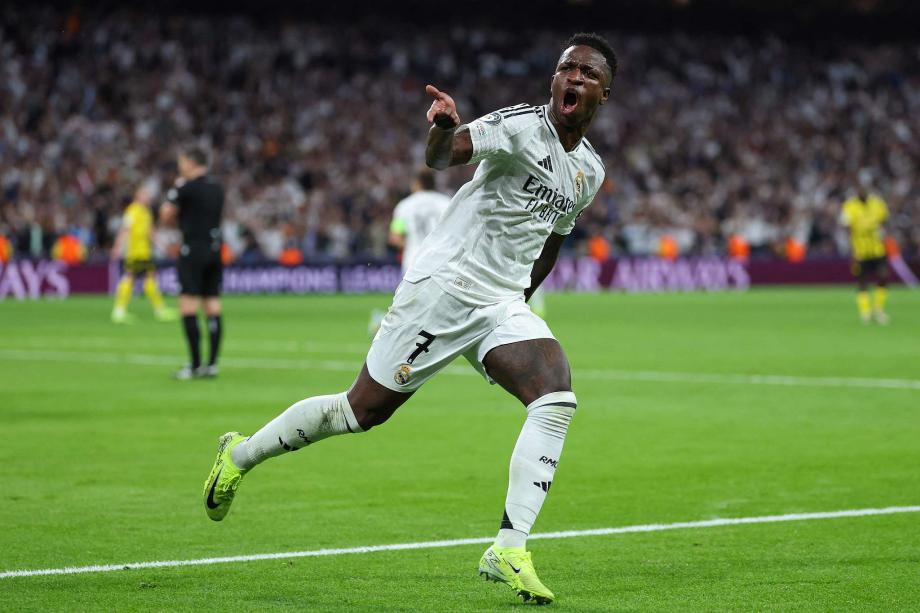 费拉拉：现在的那不勒斯领先于尤文，谈论尤文争冠毫无意义（费拉拉：那不勒斯当下占据上风，讨论尤文夺冠毫无意义）