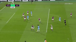 拜仁豪门底蕴再度展现（拜仁再显豪门风范）