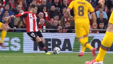 记者：阿坎吉因流感缺席训练，球员身体状况将于明日进行评估（记者：阿坎吉因流感缺席训练，身体状态将于明日评估）