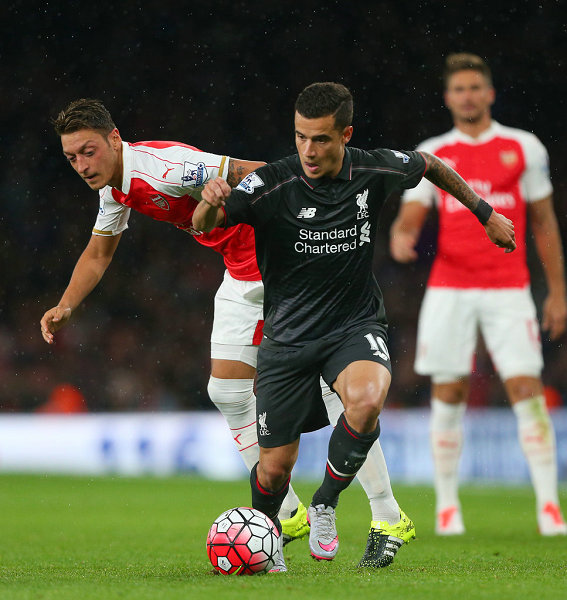 王楚钦为何仰天大笑？原因找到，谁注意孙颖莎的反应（王楚钦仰天大笑之谜揭晓，你注意到孙颖莎的反应了吗）