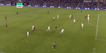 世体：拉菲尼亚王者归来，成为巴萨队内精神与战术双重领袖（世体：拉菲尼亚强势回归，扛起巴萨精神与战术双重大旗）